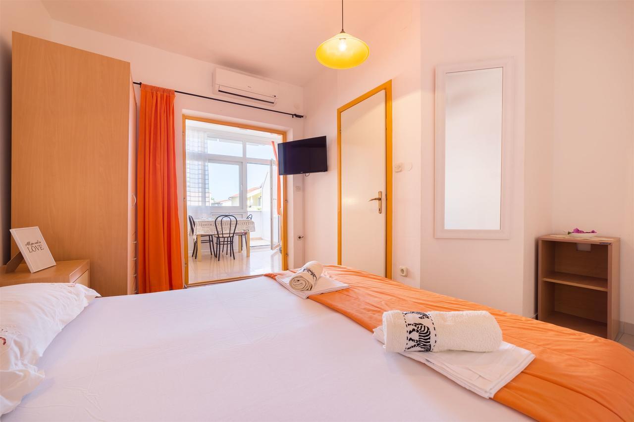Apartments Zanze Vodice Bagian luar foto