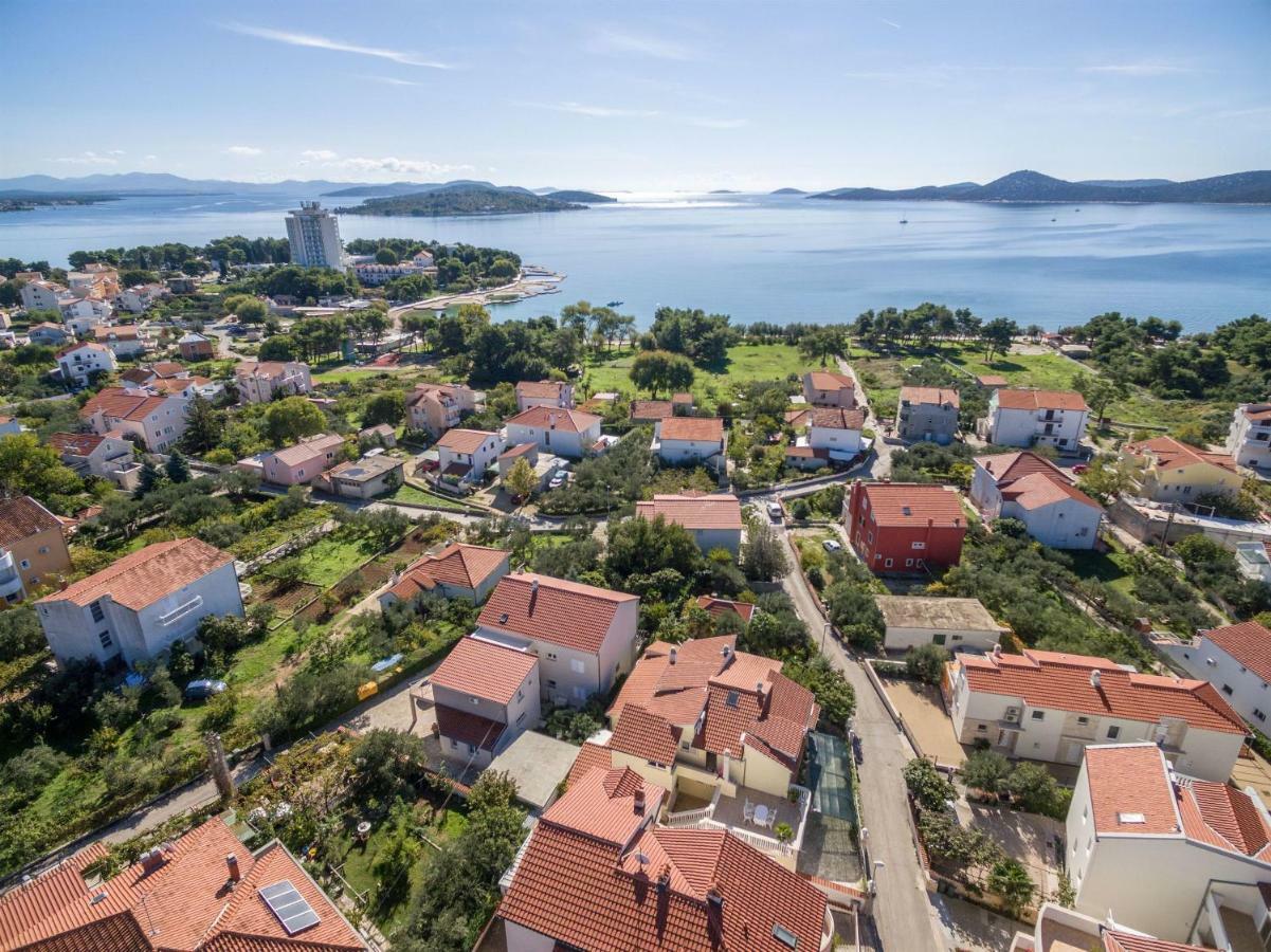 Apartments Zanze Vodice Bagian luar foto