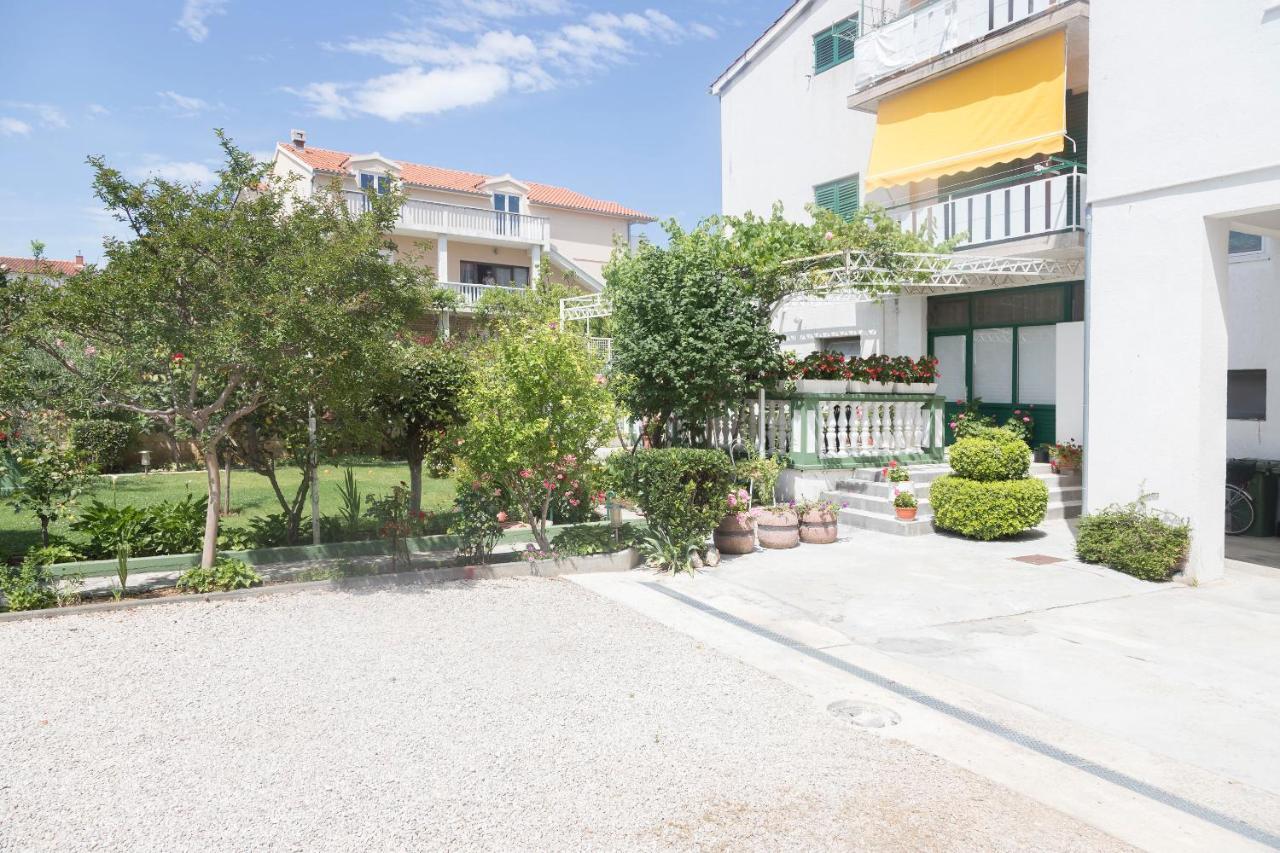 Apartments Zanze Vodice Bagian luar foto